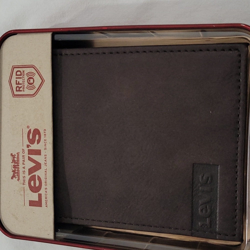 Levi's Rfid Brown Wallet